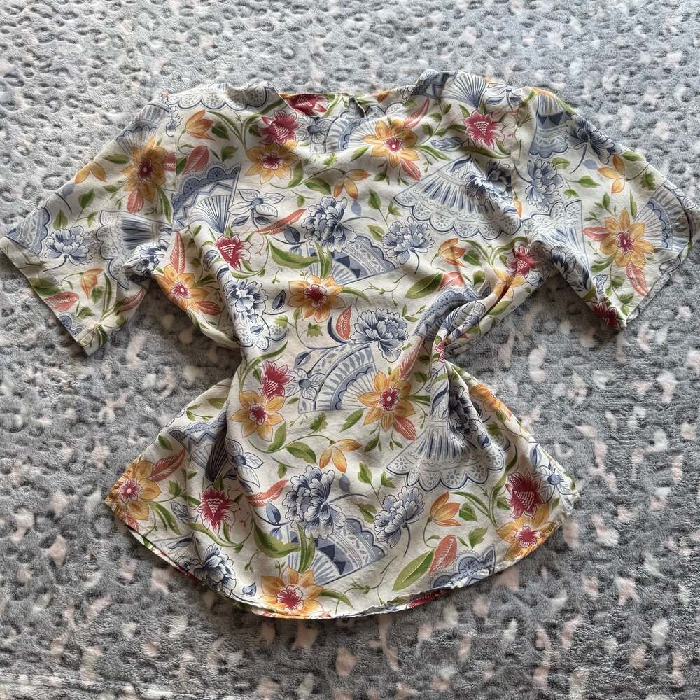 Hasting & Smith 100% Silk Floral and Fan Print Short Sleeve Blouse Size M